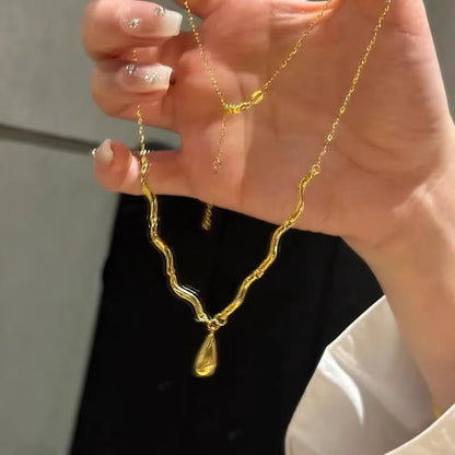 New in Vintage Glossy Water Droplet Necklaces Light Luxury Laziness High Quality Irregular Tassel Collar Chain Fine Jewelry